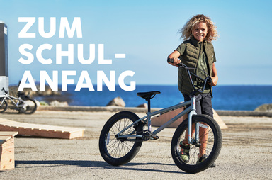 Gutscheinmotiv im Design Schulanfang